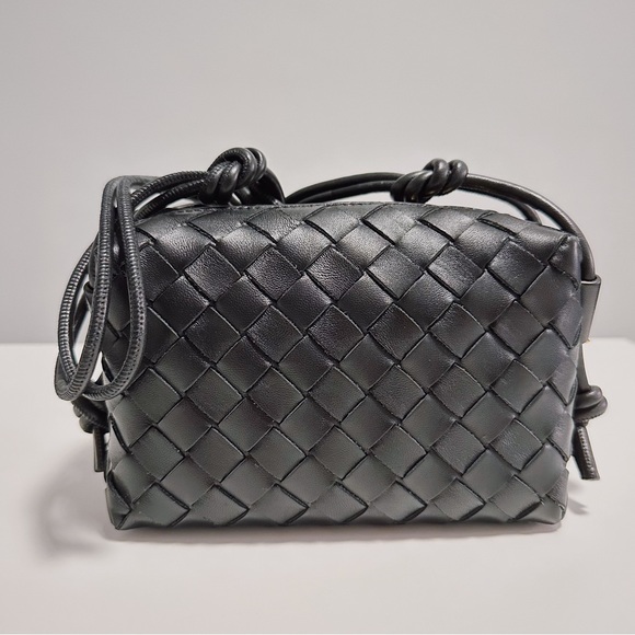 BOTTEGA VENETA - Mini Loop Camera Bag (Black) - Picture 1 of 6